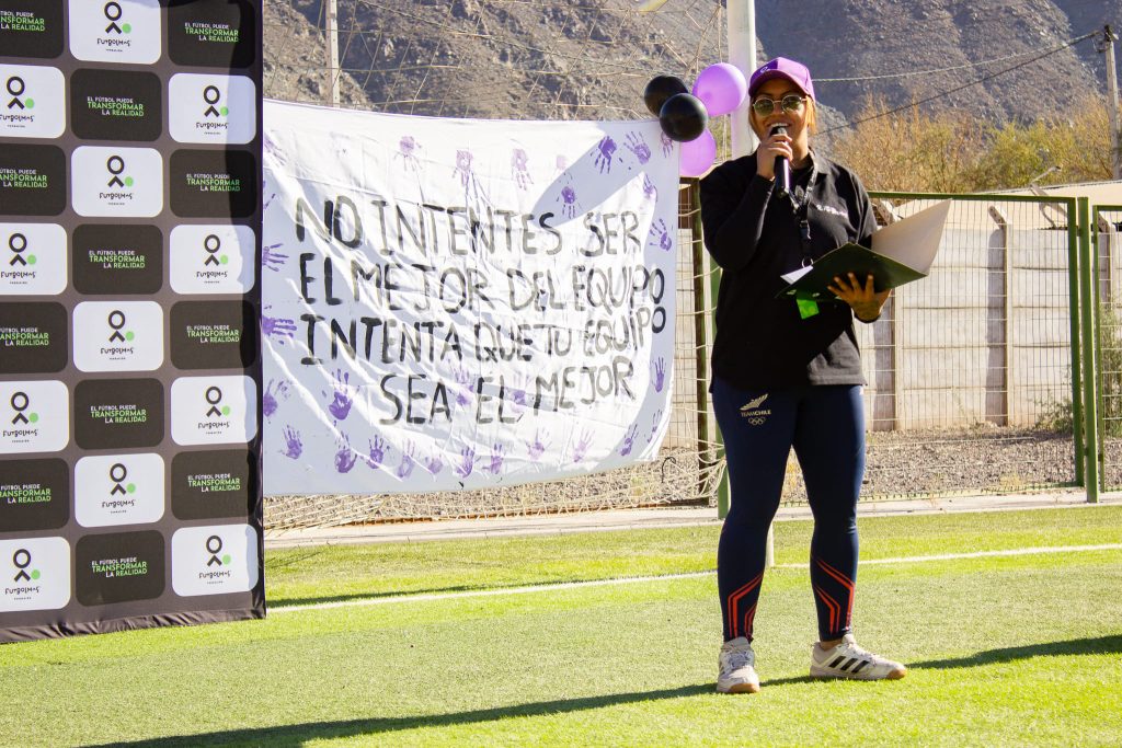 Los Loros nuevamente demuestra su compromiso con Fútbol Más y Pacific Hydro