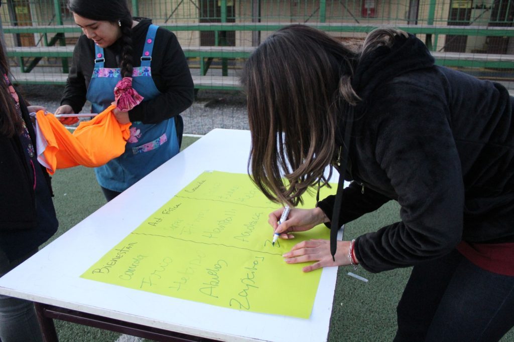 Dos establecimientos educacionales de Longaví refuerzan su compromiso con la educación integral junto a Fútbol Más y Forestal Santa Blanca