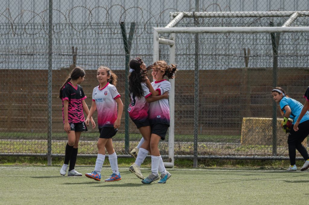 Fútbol Más y Liga Wenüitun forman nueva alianza en la región del Biobío