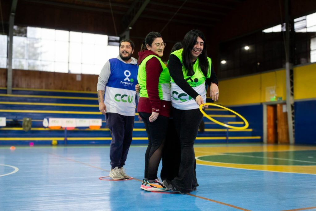Enseñar desde el juego: alrededor de 30 docentes de Vilcún se capacitaron para enseñar bajo la metodología del Deporte para el Desarrollo