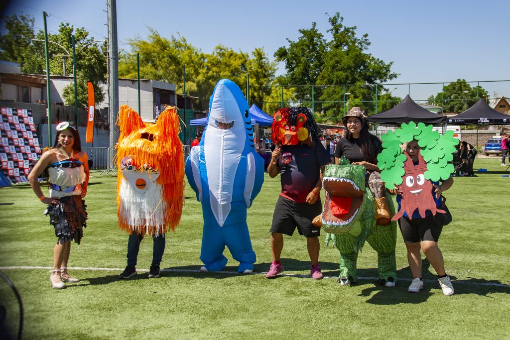 Ocho barrios de la región Metropolitana se volvieron a reencontrar en el Encuentro Regional de Fútbol Más  