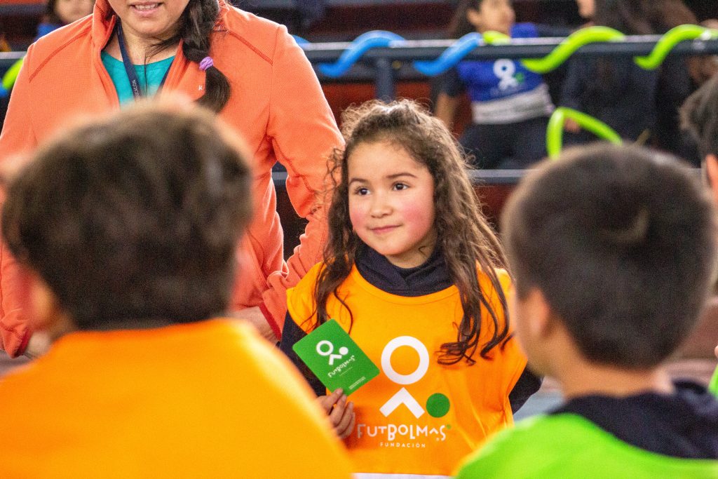En la región de Los Ríos se impulsa la sana convivencia escolar mediante el juego y el deporte 